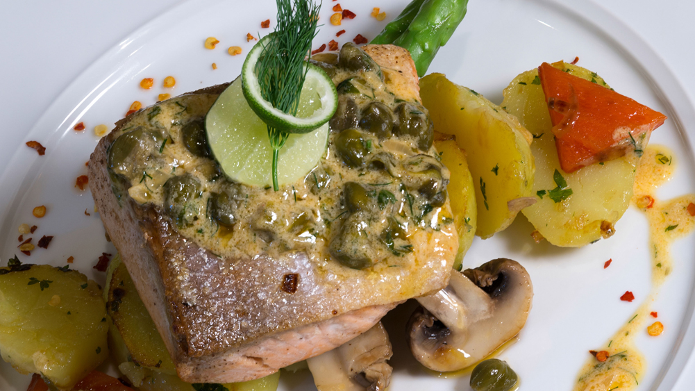 Sol y Mar - World-class international cuisine always served fresh